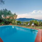 Apartment In Lucca Near Guinigi Tower Villa
