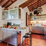 Apartment In Lucca Near Guinigi Tower Villa Lucca