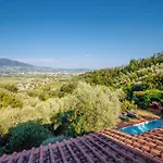 Villa Apartment In Lucca Near Guinigi Tower *