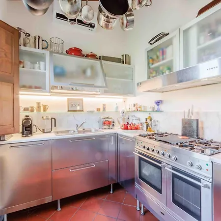 Apartment In Lucca Near Guinigi Tower