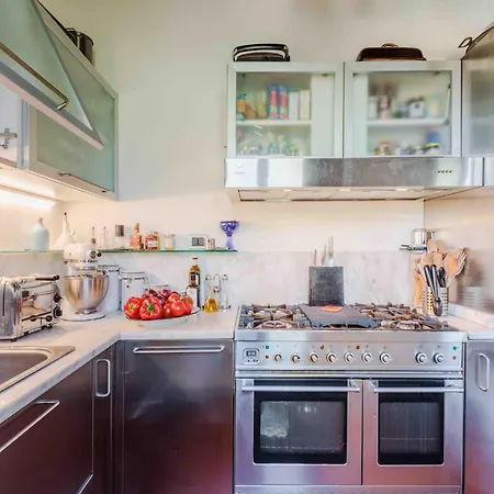 Apartment In Lucca Near Guinigi Tower Villa