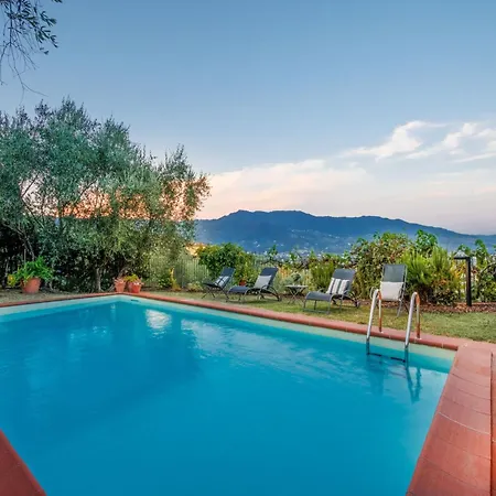 Rustic Elegance In The Heart Of Tuscany 빌라
