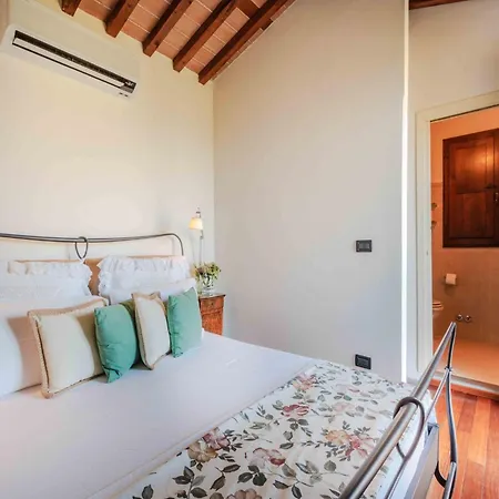 Rustic Elegance In The Heart Of Tuscany *